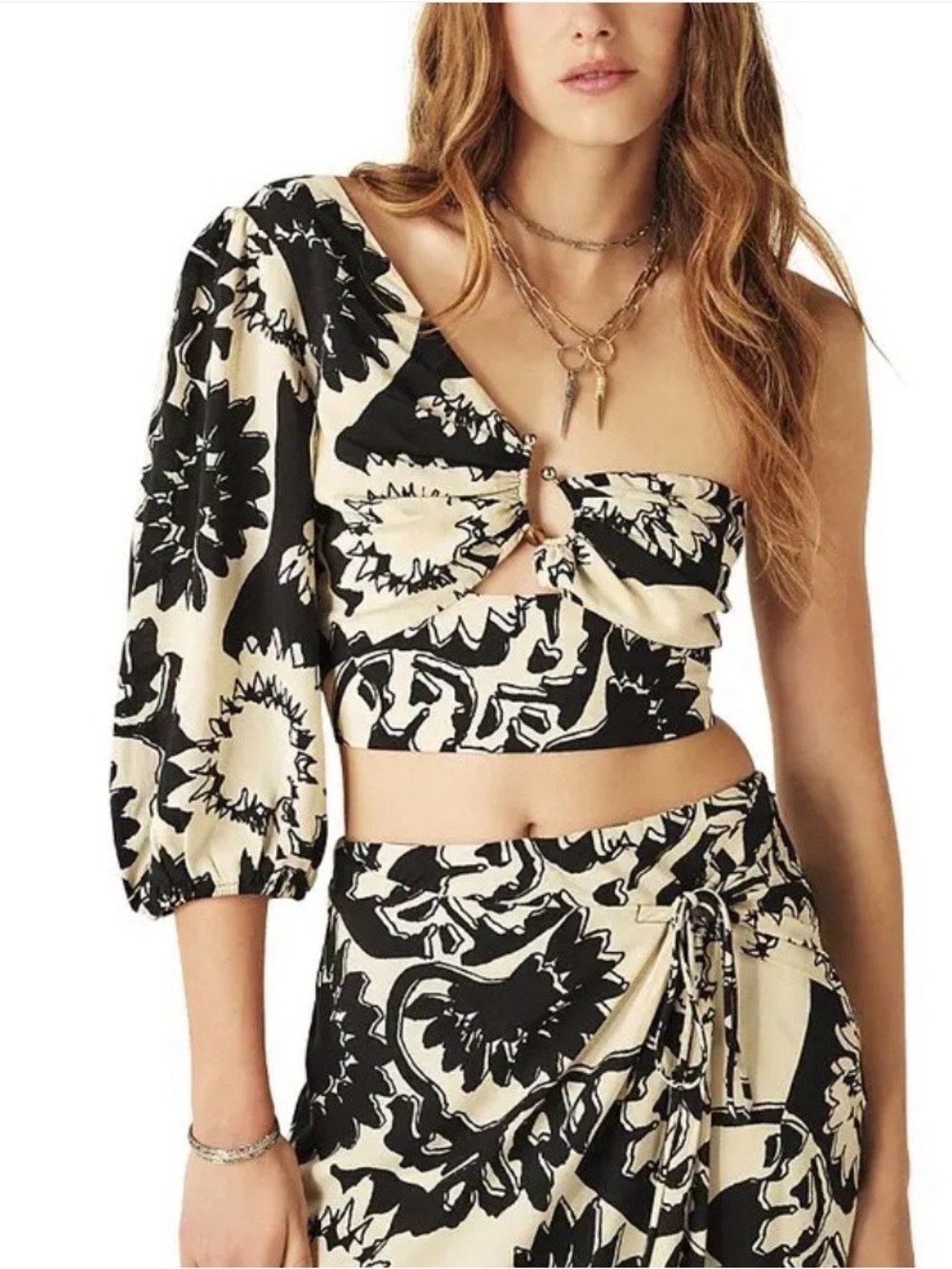 BA&SH
Fib One Shoulder Top size Small